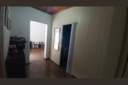 Casa à venda com 260m², 3 quartos e 2 vagas
