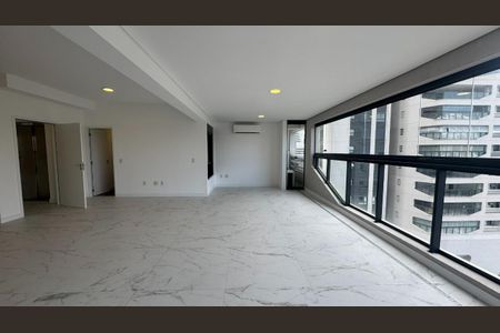 Apartamento à venda com 162m², 3 quartos e 3 vagas