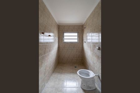 Casa para alugar com 71m², 1 quarto e sem vagaBanheiro 