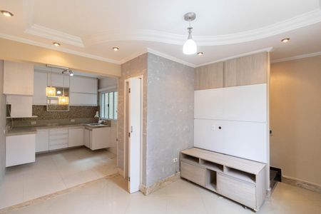 Casa de condomínio à venda com 78m², 2 quartos e 1 vagaSala