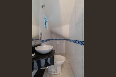 Casa de condomínio à venda com 78m², 2 quartos e 1 vagaLavabo