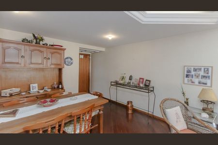 Apartamento à venda com 107m², 3 quartos e 1 vagaSala de Jantar