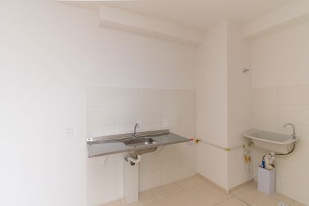 Apartamento para alugar com 35m², 2 quartos e sem vaga Apartamento para alugar com 35m², 2 quartos e sem vagaCozinha e Área de Serviço