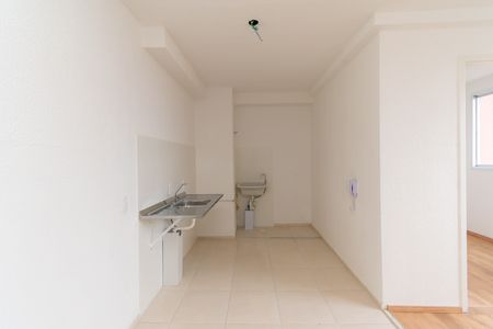 Apartamento para alugar com 35m², 2 quartos e sem vaga Apartamento para alugar com 35m², 2 quartos e sem vagaCozinha e Área de Serviço