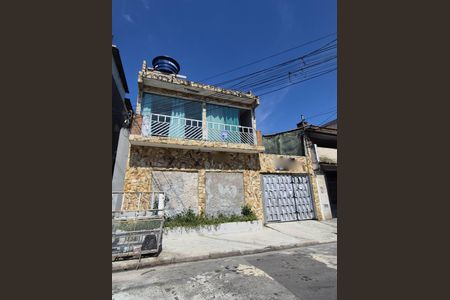 Casa à venda com 35m², 1 quarto e sem vaga Casa à venda com 35m², 1 quarto e sem vagaFachada e placa