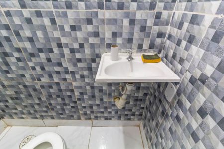 Casa à venda com 35m², 1 quarto e sem vaga Casa à venda com 35m², 1 quarto e sem vagaBanheiro 2