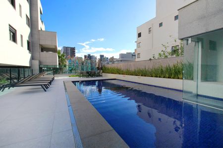 Apartamento para alugar com 150m², 3 quartos e 4 vagasÁrea comum - Piscina