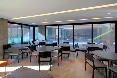 Apartamento para alugar com 150m², 3 quartos e 4 vagasÁrea comum - Salão de festas