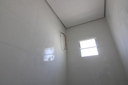 Banheiro de casa de condomínio para alugar com 1 quarto, 52m² em Jardim Popular, São Paulo