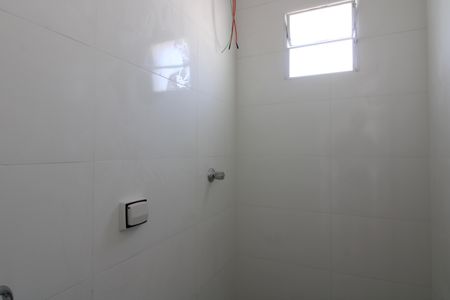 Casa de condomínio para alugar com 52m², 1 quarto e sem vagaBanheiro social