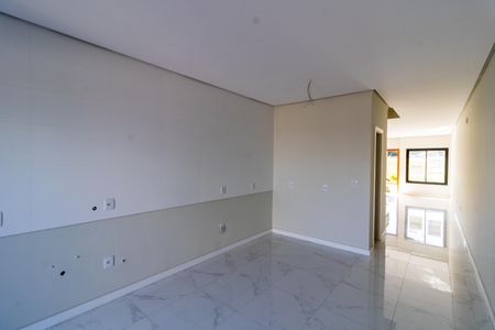 Casa à venda com 108m², 2 quartos e 2 vagasCozinha e Área de Serviço