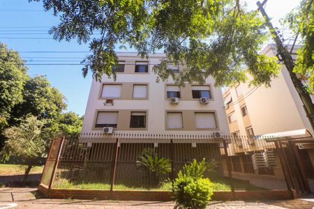 Apartamento à venda com 68m², 2 quartos e 1 vaga Apartamento à venda com 68m², 2 quartos e 1 vagaFachada