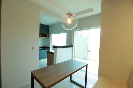 Apartamento para alugar com 64m², 2 quartos e 1 vagaSala