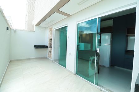 Apartamento para alugar com 64m², 2 quartos e 1 vagaÁrea privativa