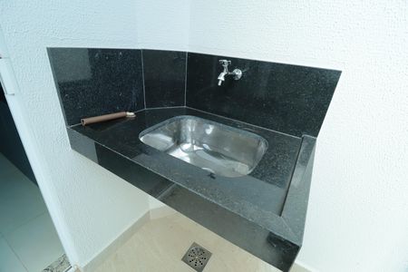 Apartamento para alugar com 64m², 2 quartos e 1 vagaÁrea de Serviço