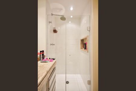 Apartamento à venda com 140m², 2 quartos e 2 vagasBanheiro