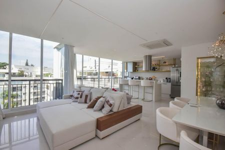 Apartamento à venda com 140m², 2 quartos e 2 vagasCobertura - Sala