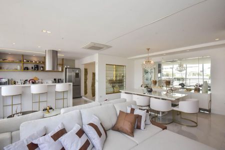 Apartamento à venda com 140m², 2 quartos e 2 vagasCobertura - Sala