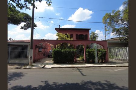 Casa à venda com 350m², 3 quartos e 4 vagasFachada