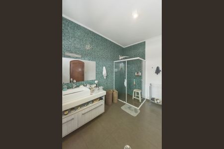 Casa à venda com 350m², 3 quartos e 4 vagas Casa à venda com 350m², 3 quartos e 4 vagasBanheiro da Suíte 2