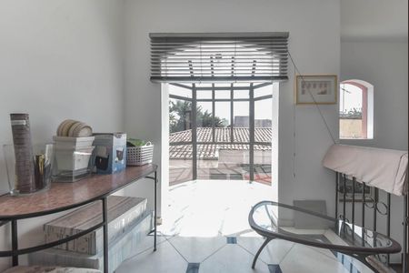 Casa à venda com 350m², 3 quartos e 4 vagas Casa à venda com 350m², 3 quartos e 4 vagasHall dos Dormitórios