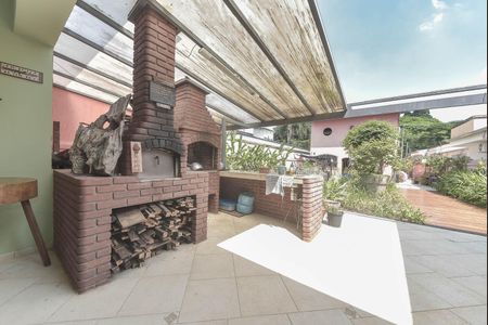 Casa à venda com 350m², 3 quartos e 4 vagas Casa à venda com 350m², 3 quartos e 4 vagasÁrea Gourmet