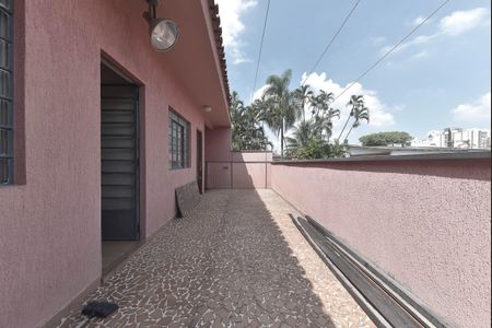 Casa à venda com 350m², 3 quartos e 4 vagas Casa à venda com 350m², 3 quartos e 4 vagasLavanderia