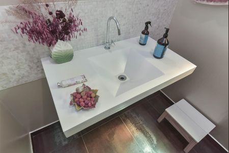 Casa à venda com 350m², 3 quartos e 4 vagas Casa à venda com 350m², 3 quartos e 4 vagasLavabo