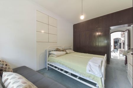 Casa à venda com 350m², 3 quartos e 4 vagas Casa à venda com 350m², 3 quartos e 4 vagasSuíte 1