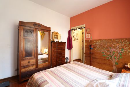 Casa à venda com 417m², 5 quartos e 2 vagasSuíte