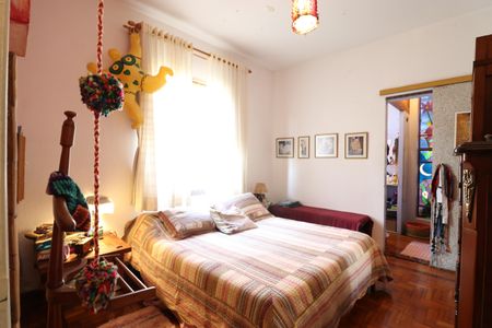 Casa à venda com 417m², 5 quartos e 2 vagasSuíte