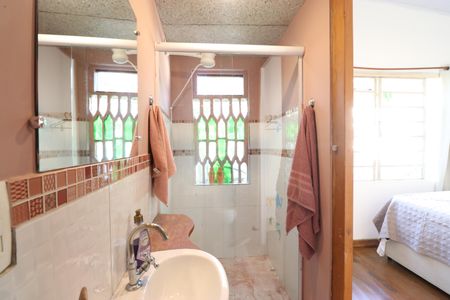 Casa à venda com 417m², 5 quartos e 2 vagasBanheiro