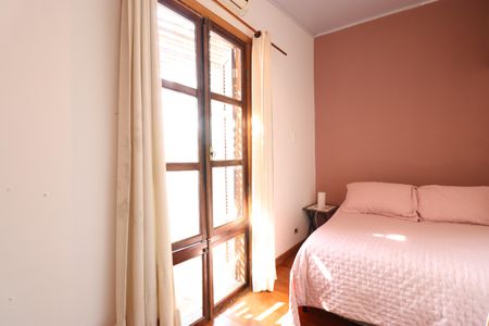 Casa à venda com 417m², 5 quartos e 2 vagasQuarto 2