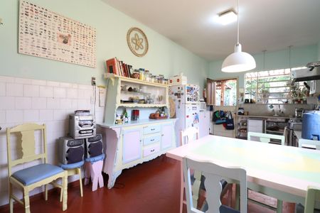 Casa à venda com 417m², 5 quartos e 2 vagasCozinha