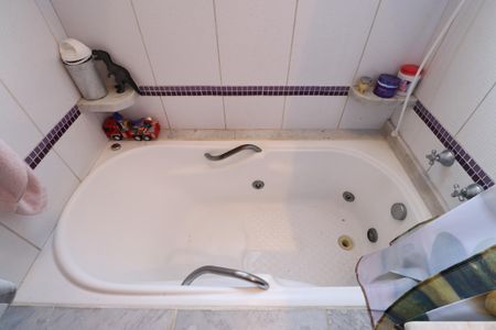 Casa à venda com 417m², 5 quartos e 2 vagasDetalhe