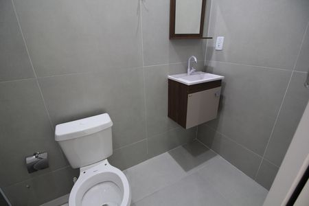 Casa de condomínio para alugar com 100m², 3 quartos e 1 vagaBanheiro da Suíte