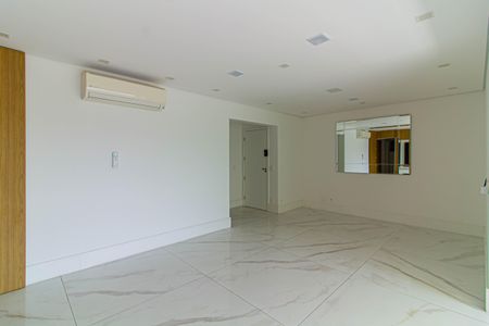 Apartamento à venda com 283m², 2 quartos e 2 vagas Apartamento à venda com 283m², 2 quartos e 2 vagasSala