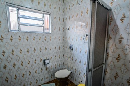 Casa à venda com 107m², 2 quartos e 1 vaga Casa à venda com 107m², 2 quartos e 1 vagaBanheiro Corredor