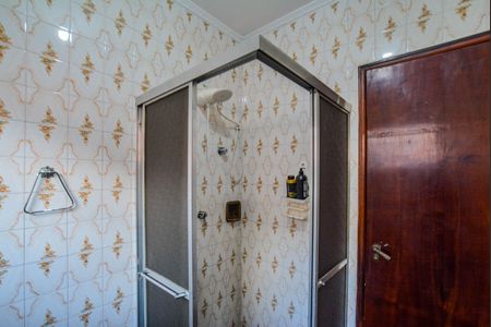 Casa à venda com 107m², 2 quartos e 1 vaga Casa à venda com 107m², 2 quartos e 1 vagaBanheiro Corredor