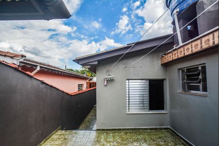 Casa à venda com 107m², 2 quartos e 1 vaga Casa à venda com 107m², 2 quartos e 1 vagaÁrea de Serviço