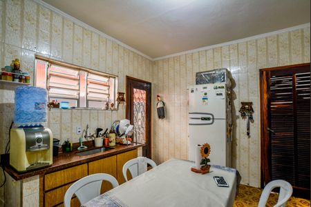 Casa à venda com 107m², 2 quartos e 1 vaga Casa à venda com 107m², 2 quartos e 1 vagaCozinha