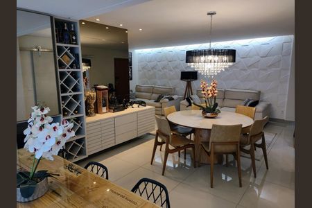 Apartamento à venda com 147m², 4 quartos e 3 vagas