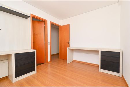 Apartamento à venda com 150m², 4 quartos e 4 vagasSuite 3