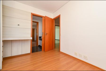 Apartamento à venda com 150m², 4 quartos e 4 vagasSuite 1