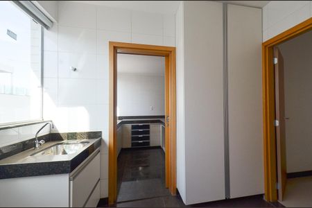 Apartamento à venda com 150m², 4 quartos e 4 vagasÁrea de Serviço