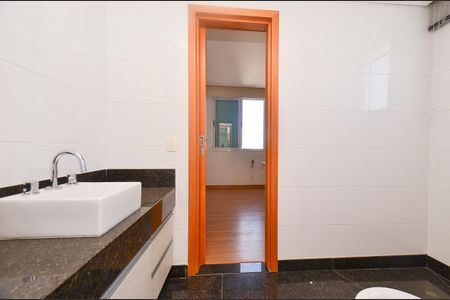 Apartamento à venda com 150m², 4 quartos e 4 vagas Banheiro da Suite 2