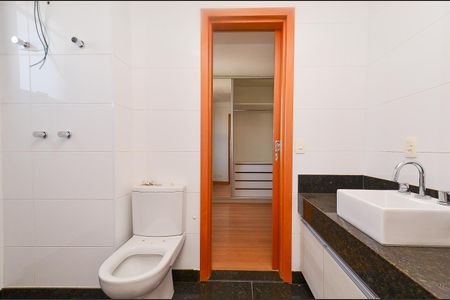 Apartamento à venda com 150m², 4 quartos e 4 vagas Banheiro da Suite 1