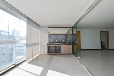 Apartamento à venda com 150m², 4 quartos e 4 vagasVaranda gourmet