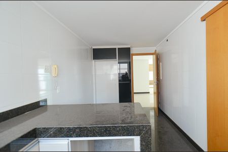 Apartamento à venda com 150m², 4 quartos e 4 vagasCozinha