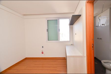 Apartamento à venda com 150m², 4 quartos e 4 vagasSuite 3